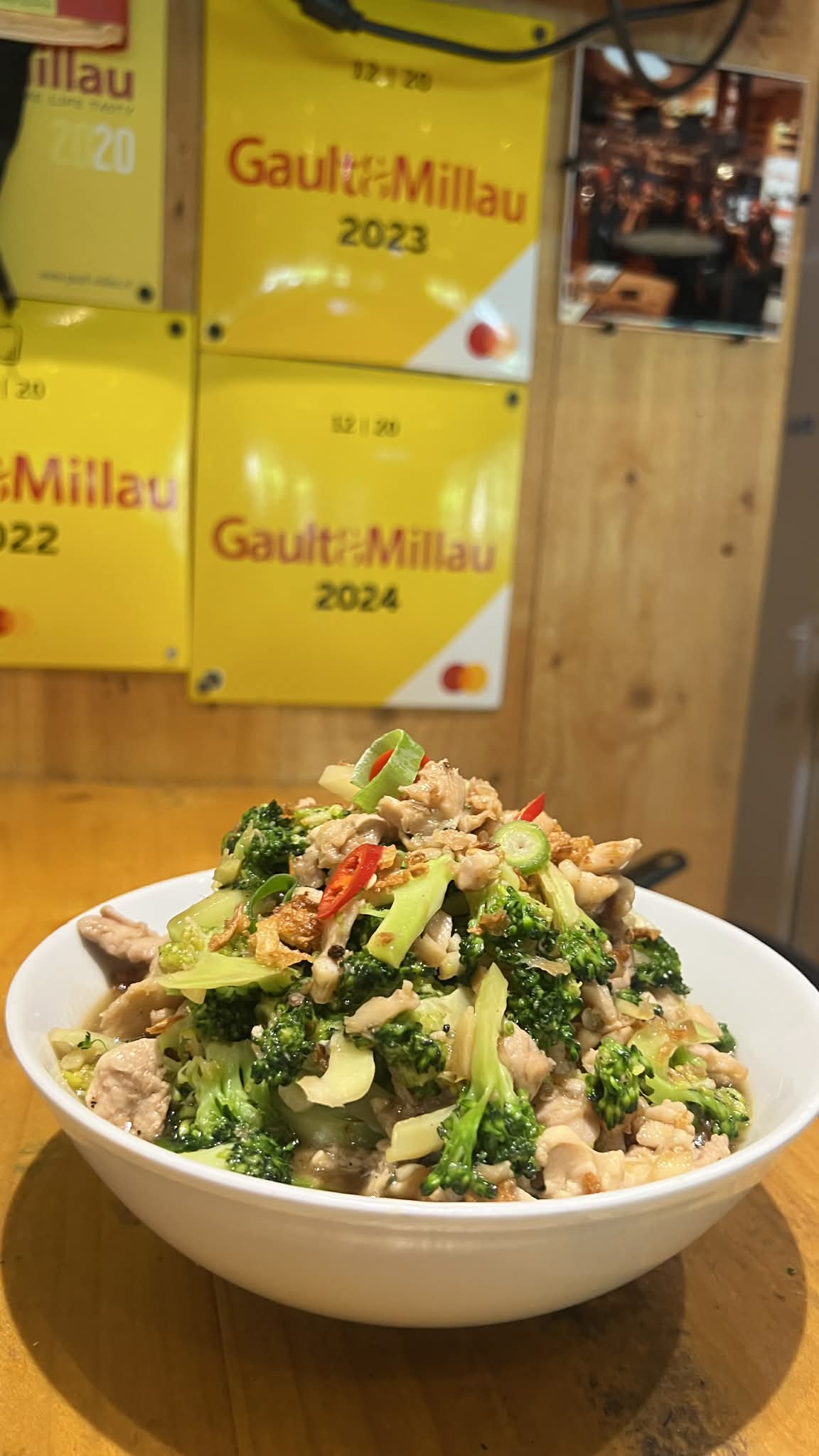 Broccoli met kip, varkenshaas of garnalen